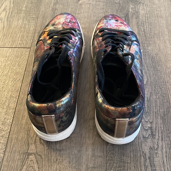 💕ABEO - Keneth Cole Sneakers 💕 - Picture 2 of 10